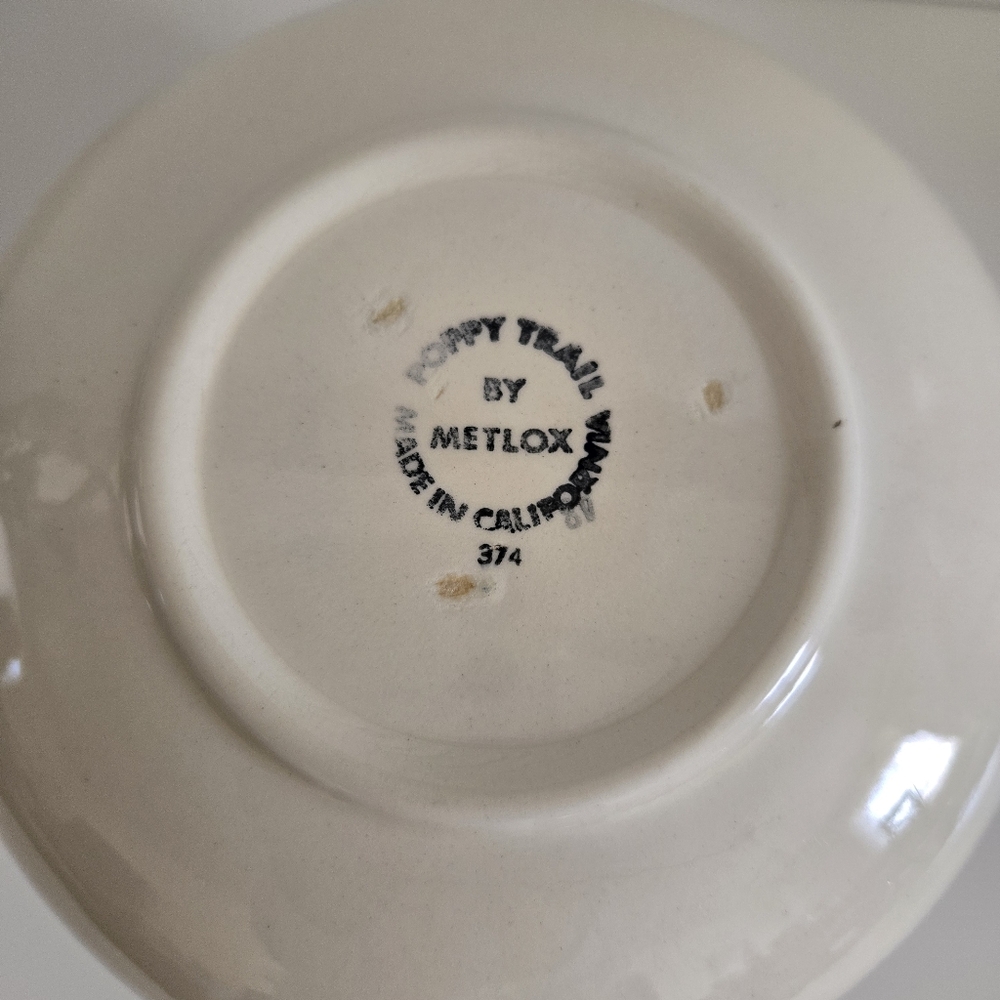 Set Of 6 Metlox Poppy Trail California Strawberry 7 in. Soup/ Salad Bowls - Picture 4 of 5